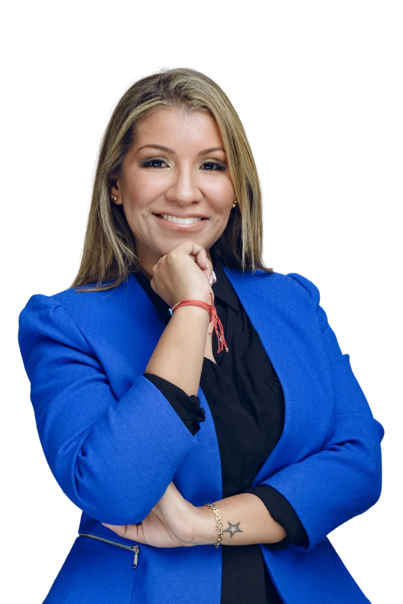 María Luisa Cuenca, psicóloga, con americana azul